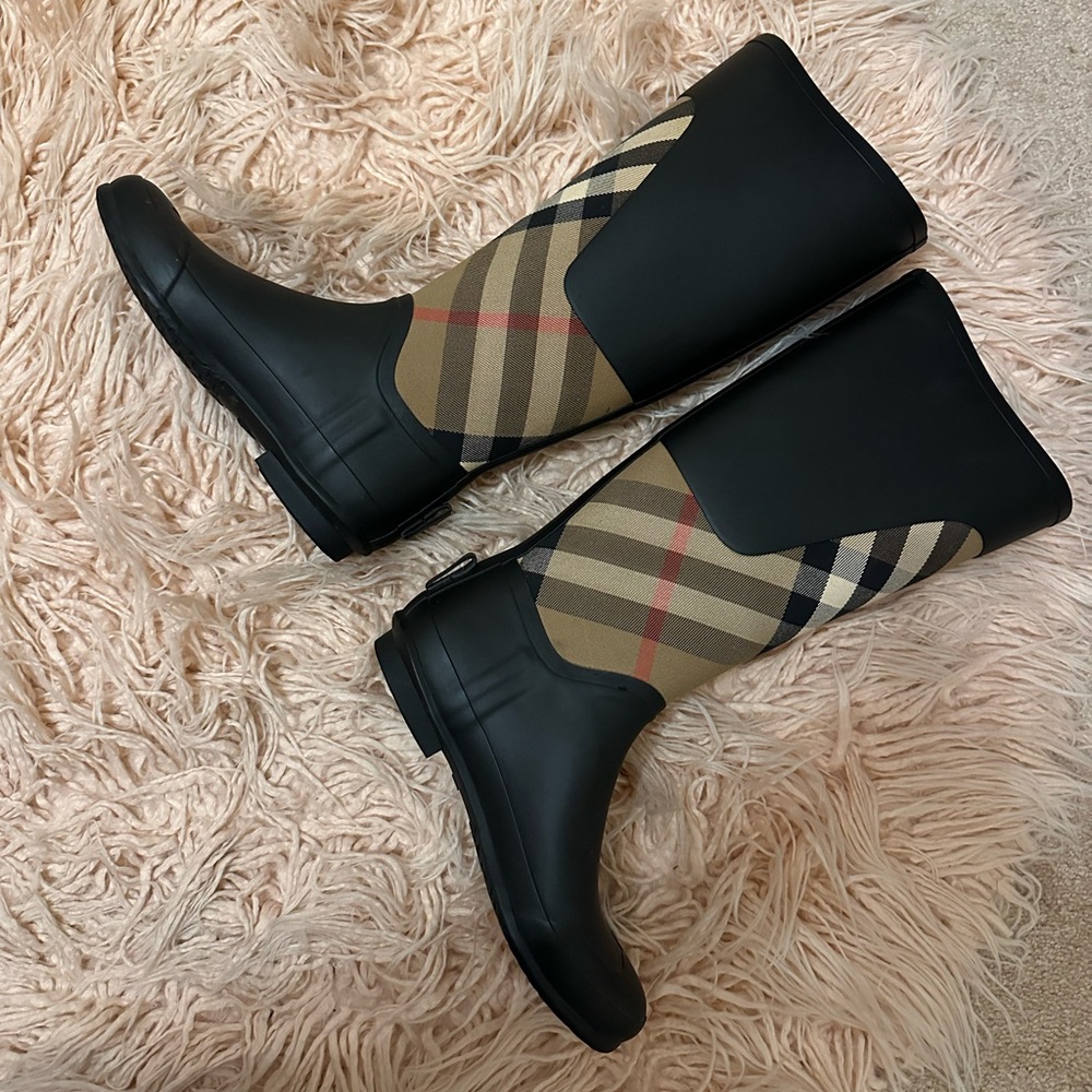 Burberry Boots